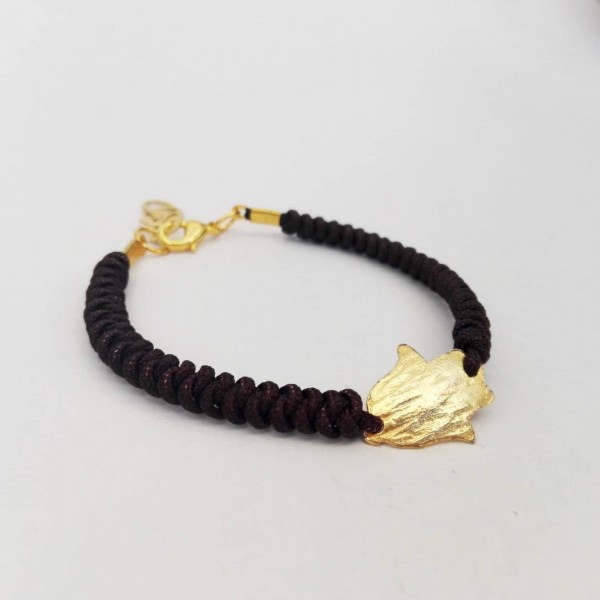 Bracelet avec fétiche doré