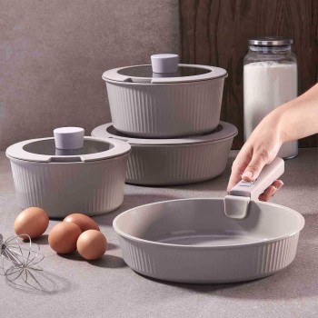 Batterie Korkmaz Pratika de cuisine 8 pièces avec poignée amovible A2800