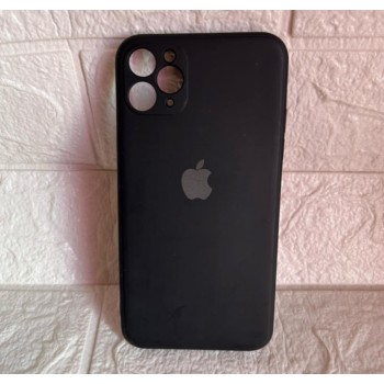 coque silicone noir iphone 11