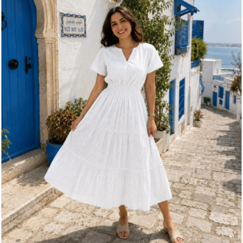 Robe longue en broderie anglaise