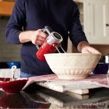 Batteur Retro Russell Hobbs - Rouge - 25200-56