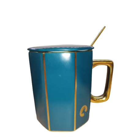 Mug en céramique or  avec couvercle et cuillère